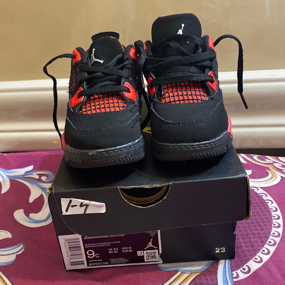 Jordan Retro 4’s